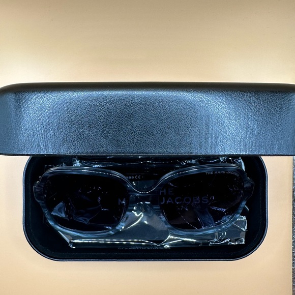 Marc Jacobs Gradient Square Sunglasses - Picture 3 of 7